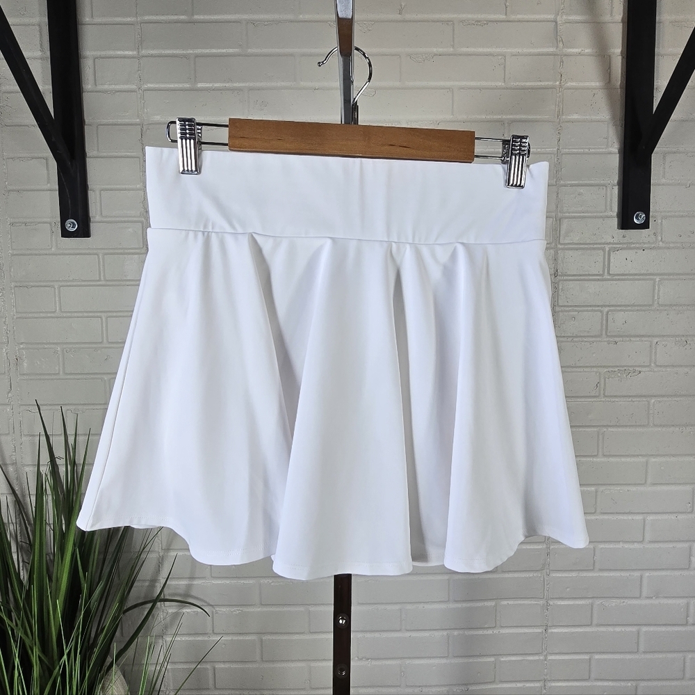Baleaf White Mini Pleated Athletic Tennis Skort Size Medium - Picture 4 of 11